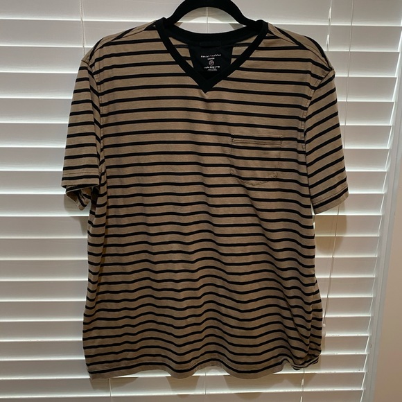 Daniel Buchler Other - Daniel Buchler Tshirt - XL